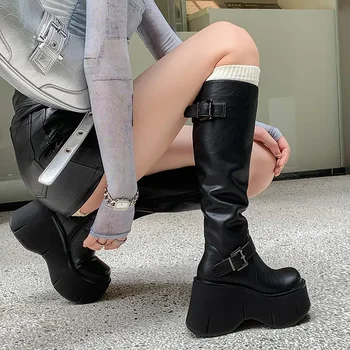 Дамски обувки за продажба на 2023 г., Висококачествени дамски обувки със страничен цип, зимните модни обувки на платформа с кръгло бомбе и висока танкеткой