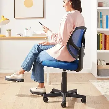 Офис стол с ниска облегалка, офис стол за работа с компютър, с въртящи се колела и вкара облегалка, регулиране на височината на седалката